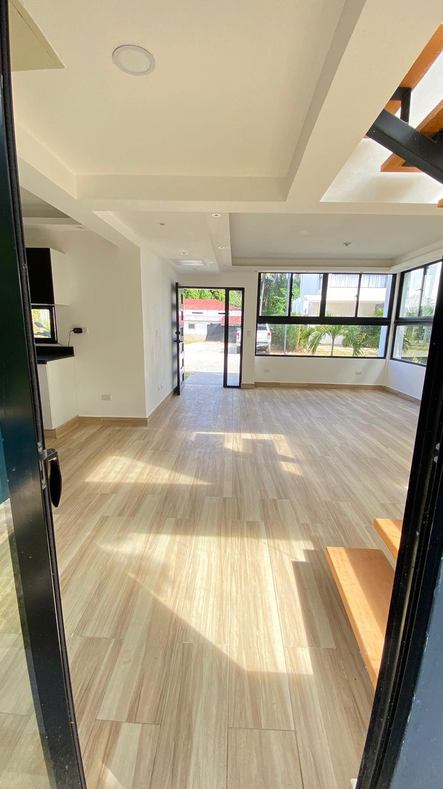 Only 7 minutes from the beach.