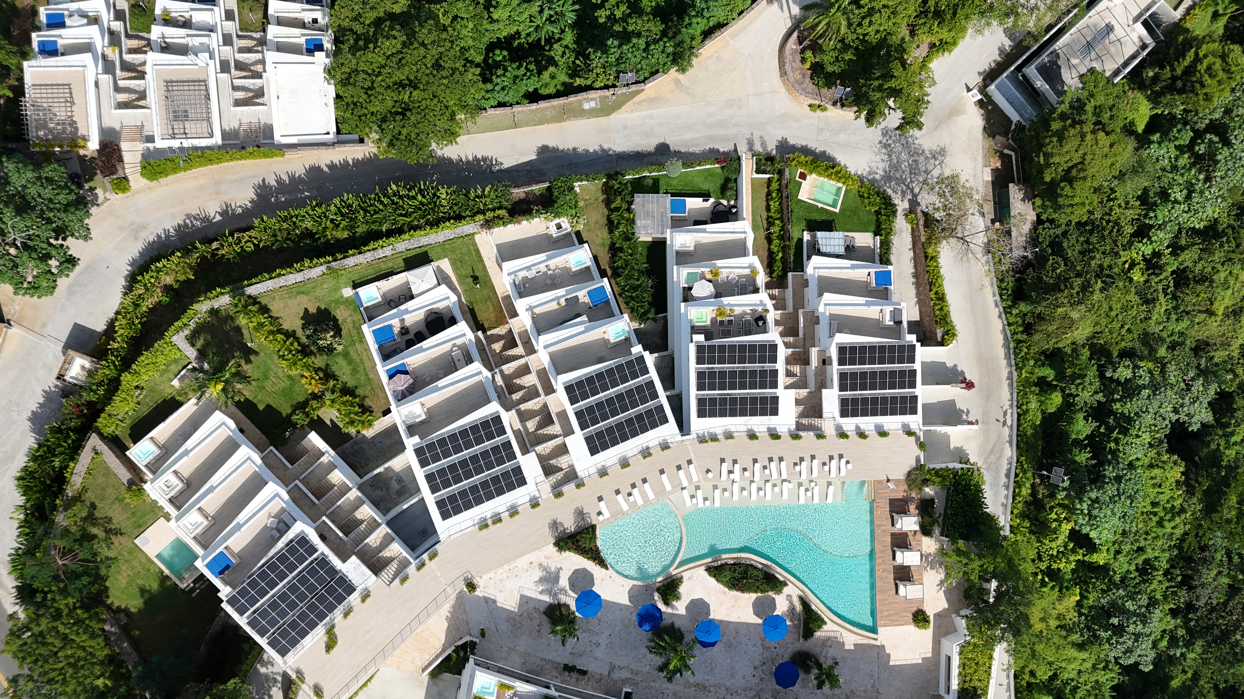 Private Rooftop Jacuzzi Apartment Near the Beach – Las Terrenas