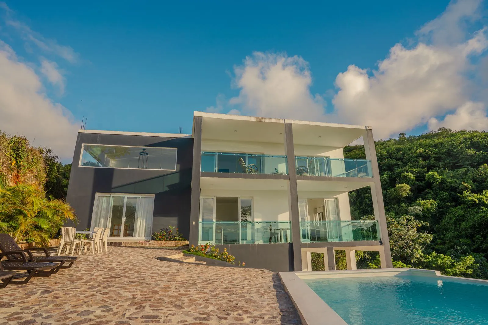 Hillside Villa with Panoramic Views of Playa Cosón | 350 m² Residence in Las Terrenas