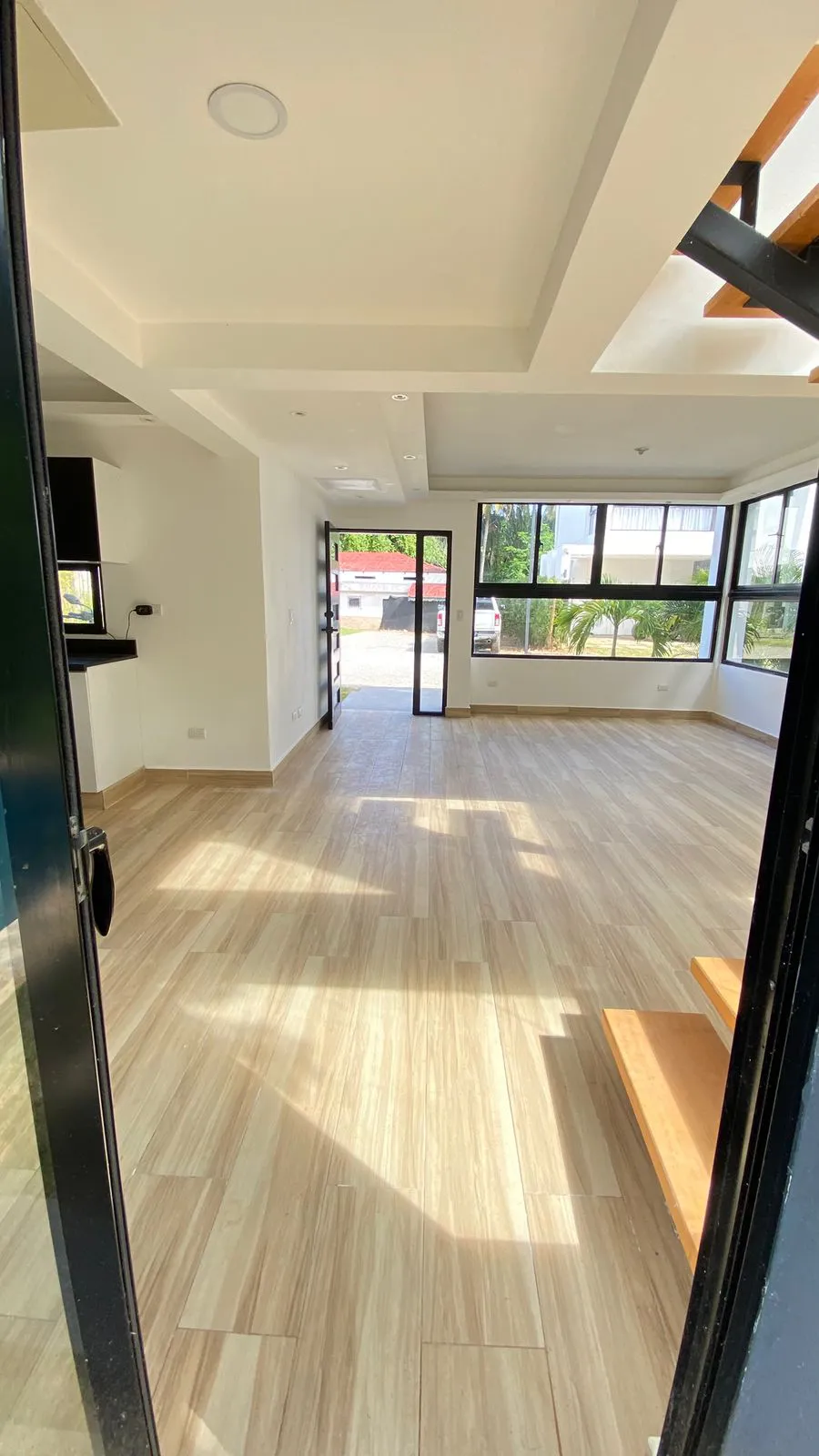 Only 7 minutes from the beach.