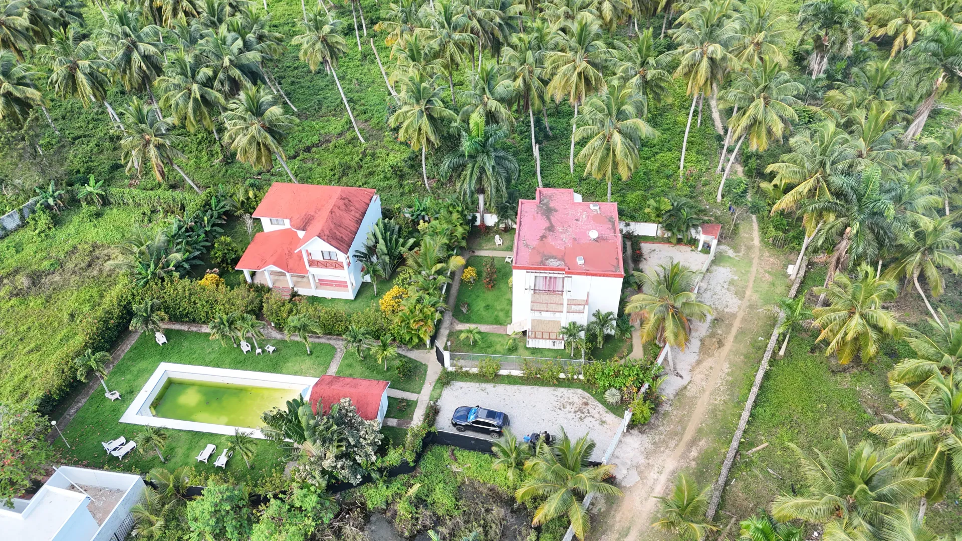 House Just 2 Minutes from the Beach – Two Independent Apartments