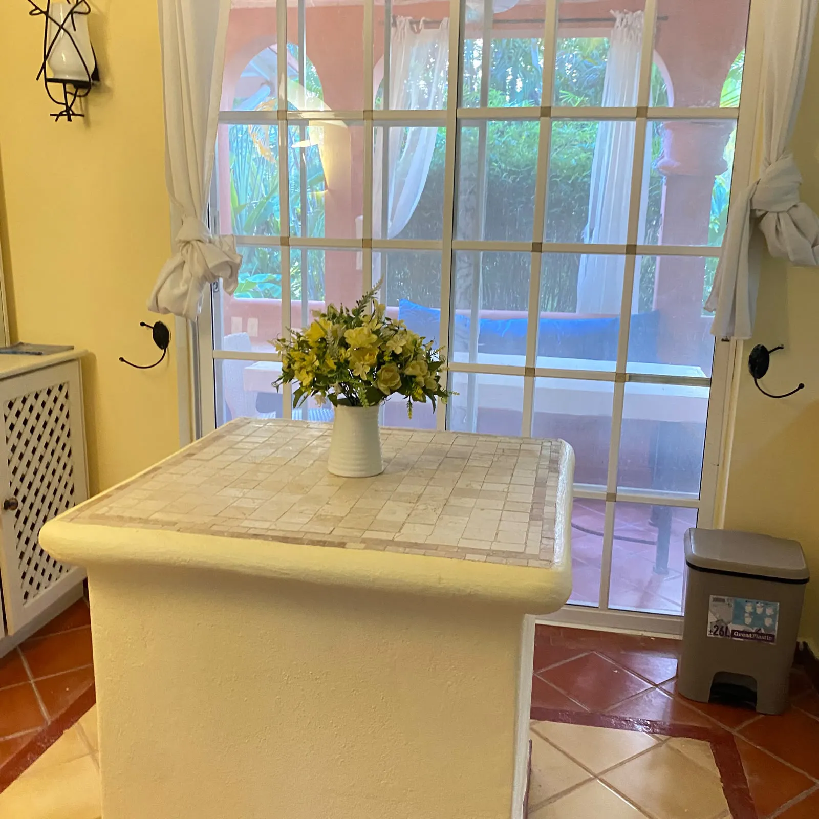 Exclusive Beachside Retreat: Fully Furnished Home with Private Bungalow Just Minutes from Playa Bonita