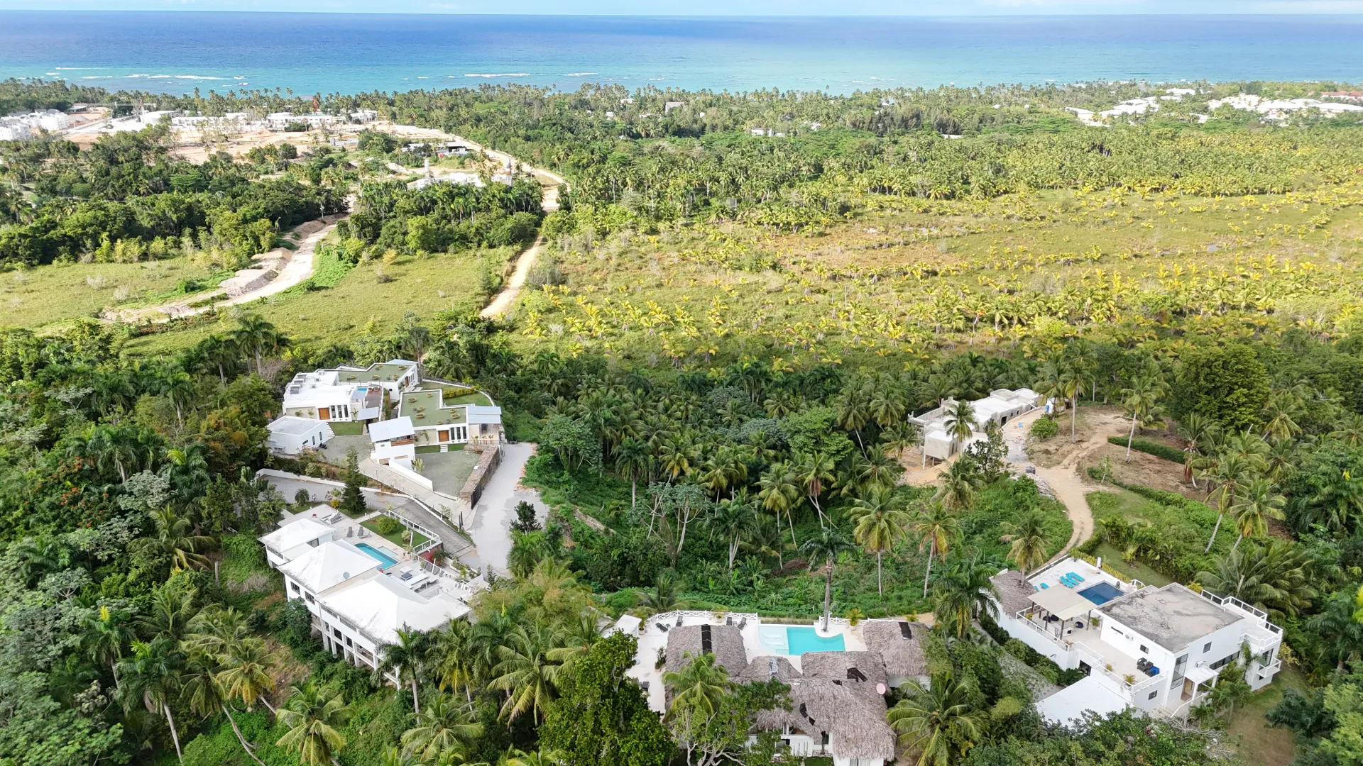2,000 m² Lot — 5 minutes from Playa Portillo