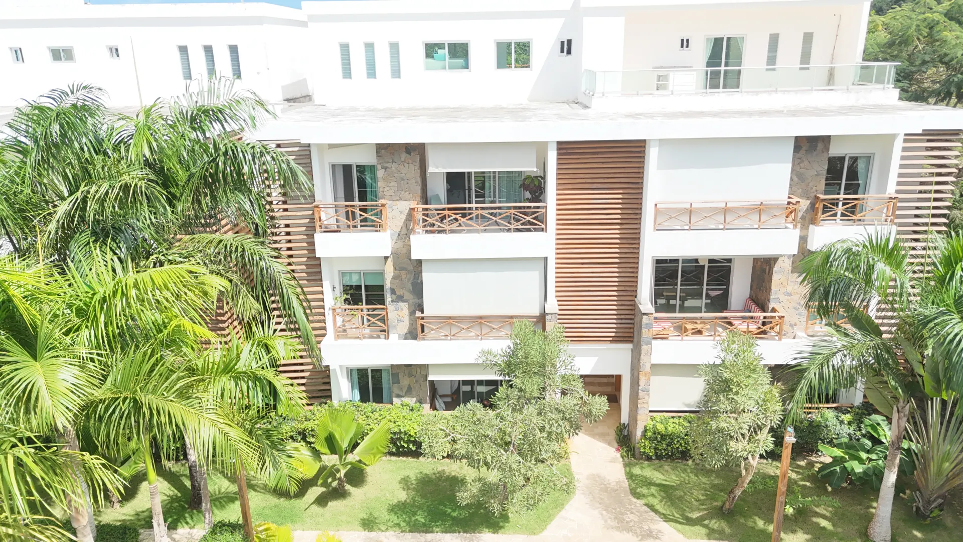 Two-Bedroom Apartment in a Private Gated Community — Just 5 Minutes from the Beach