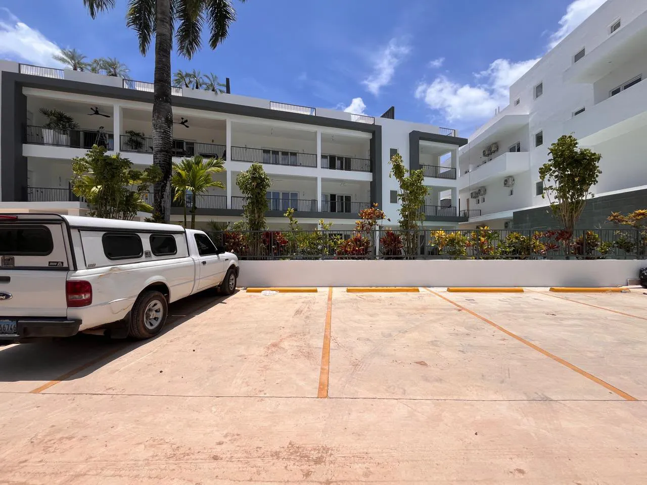 CONFOTUR Opportunity: 215 m² Fully Furnished Condo 200m from Beach in Las Terrenas