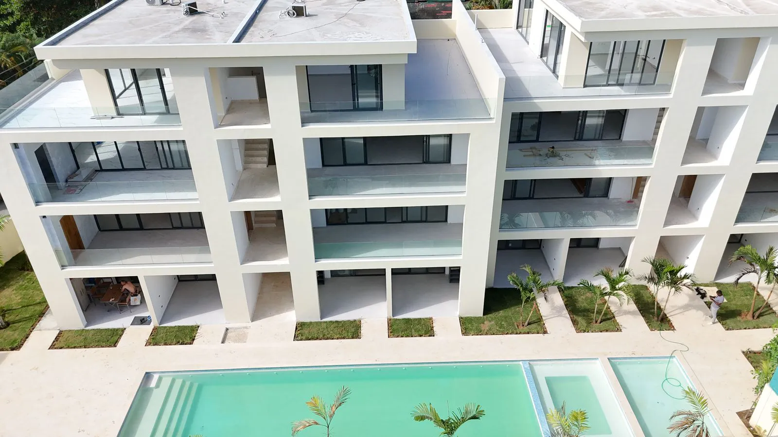Last available 1-bedroom penthouse with ocean view in this project.