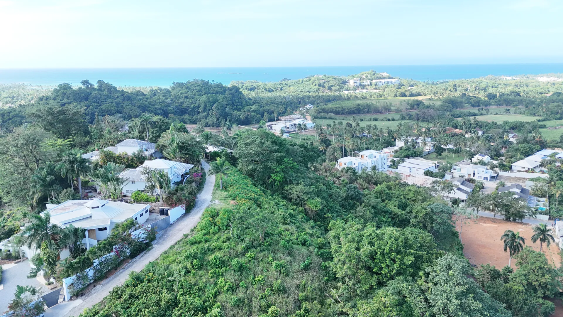 Ocean View Lots on a Hill , 3 Minutes from the Beach