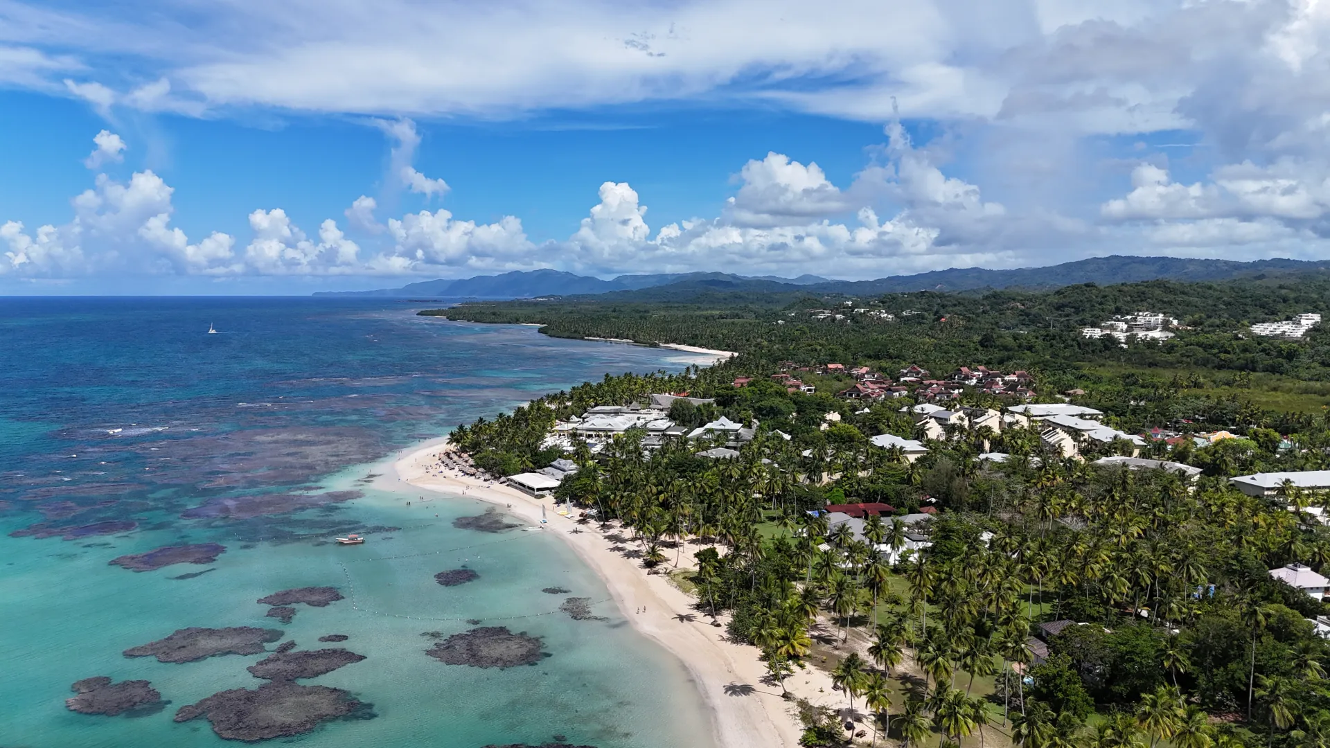 3-BEDROOM BEACHFRONT RESIDENCES