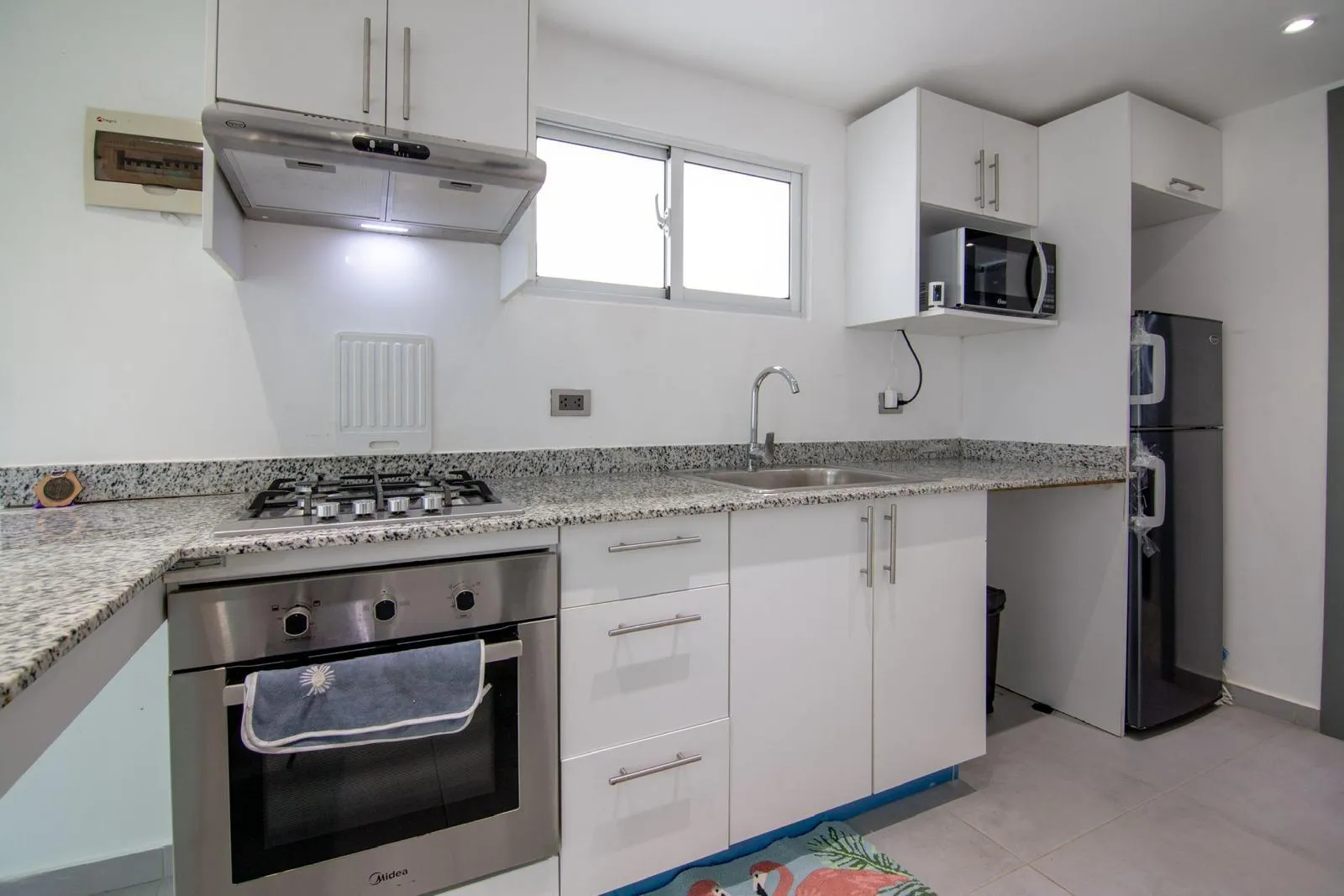 If you’re looking for something simple and very close to the beach