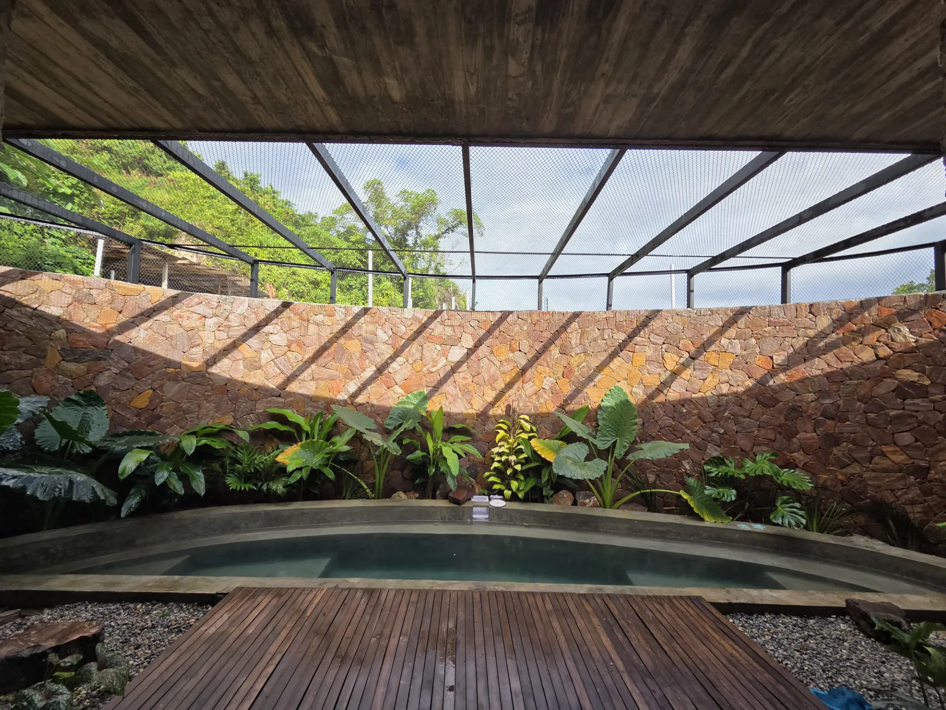 Colonial–Contemporary Style Home